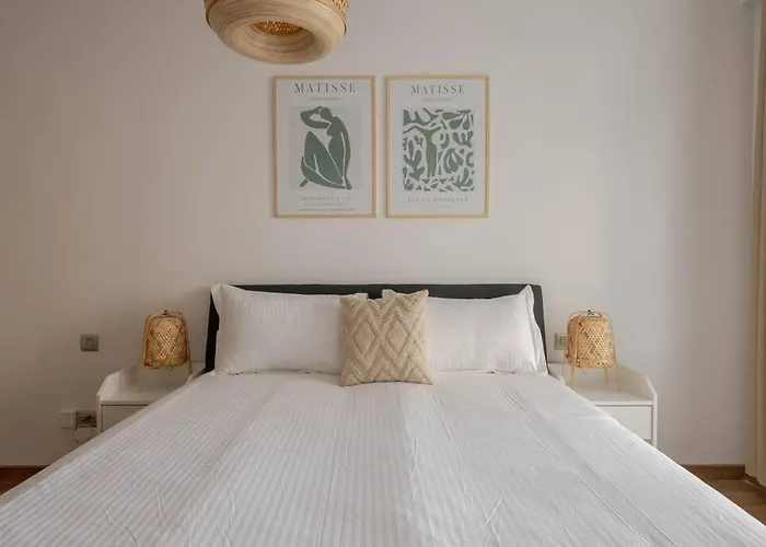 Tt Holidays- Hay Riad
